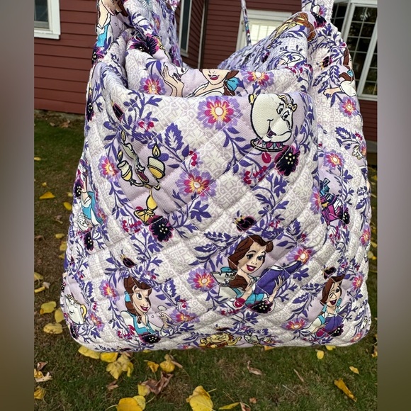Vera Bradley x Disney Belle Floral Large Travel Duffel Bag NWT and strap - Picture 4 of 9